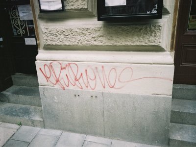 050802_03