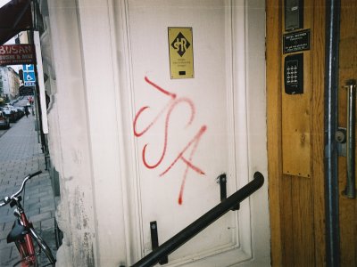 050802_04