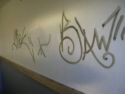 051118_12